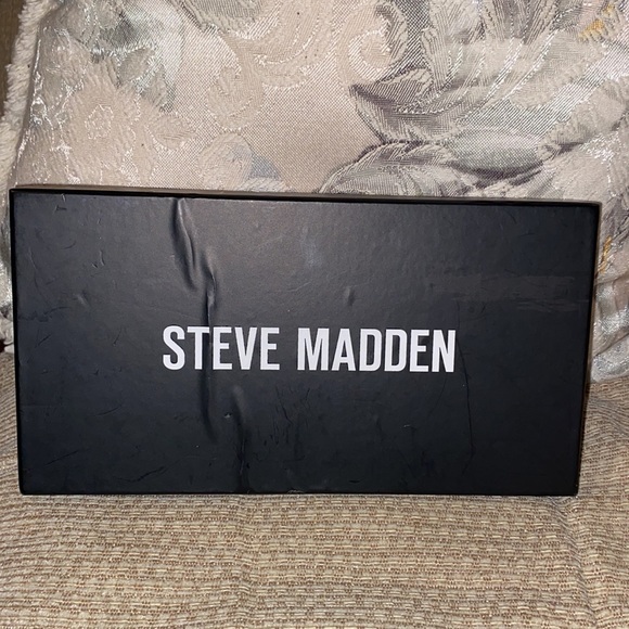 ♣️NWT Steve Madden RFID Genuine Leather Billfold Wallet & Key FOB - Picture 11 of 11